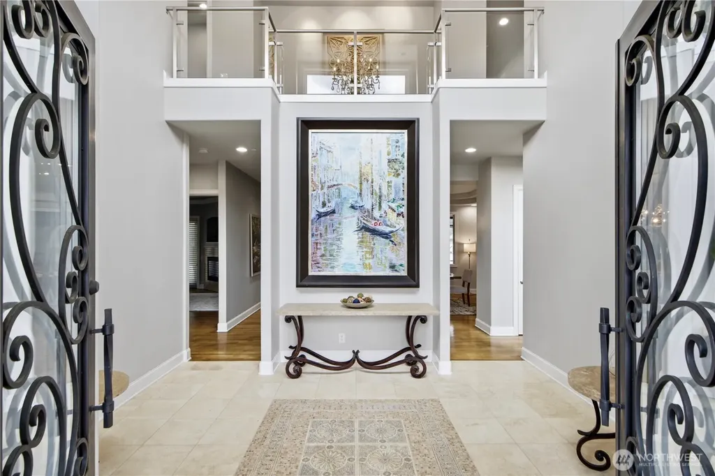2 Crescent Key SE Bellevue WA 98006