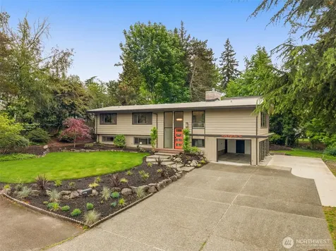 8805 SE 39th Street Mercer Island WA 98040