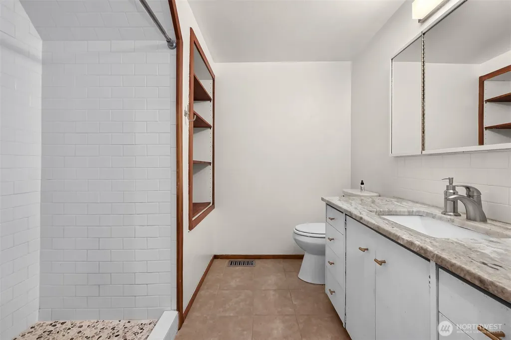 603 N Forest Court Lynden WA 98264