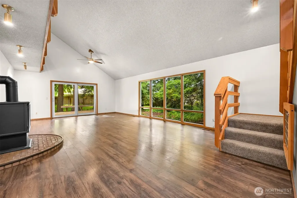 603 N Forest Court Lynden WA 98264