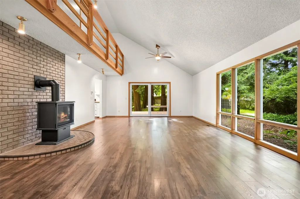 603 N Forest Court Lynden WA 98264