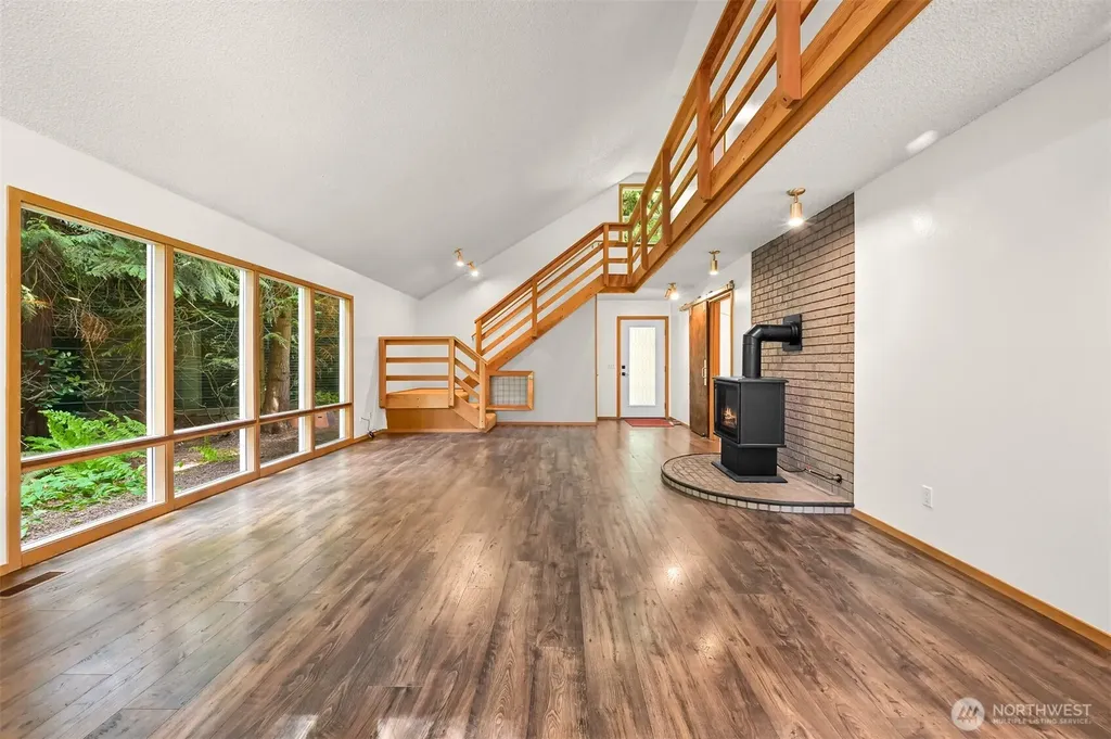 603 N Forest Court Lynden WA 98264