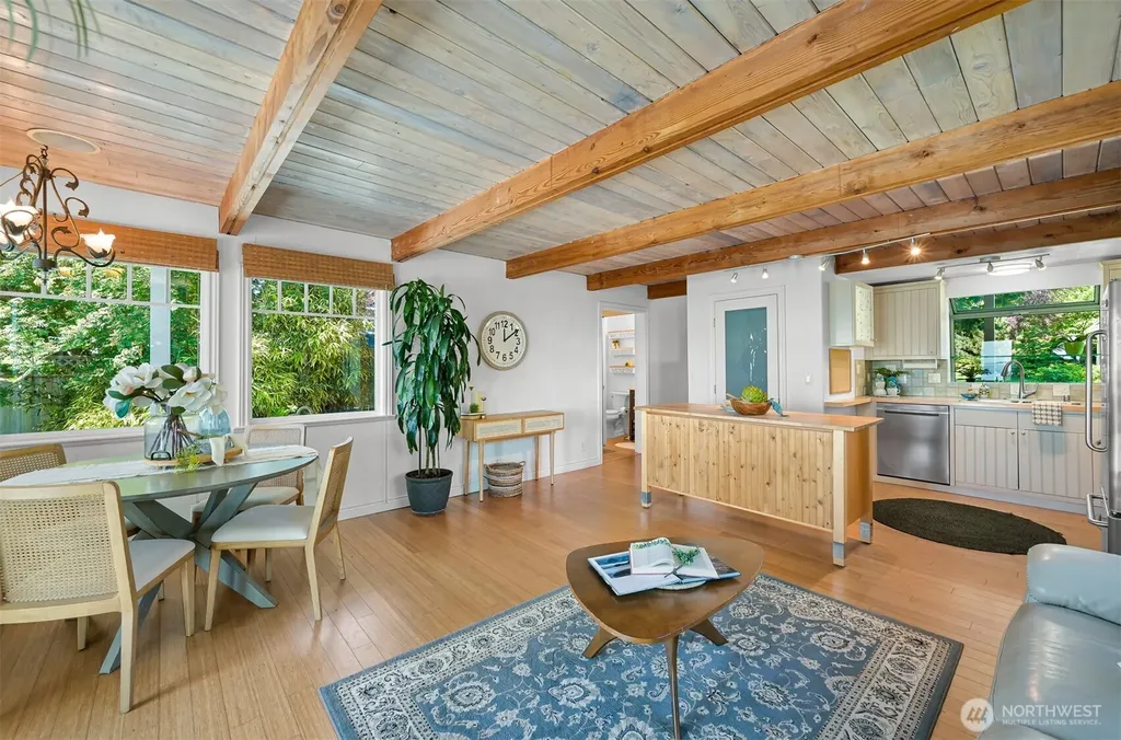 5551 Maple Way Blaine WA 98230