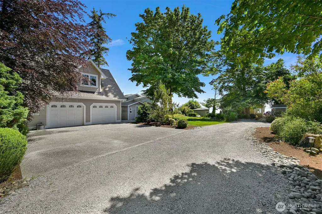 5551 Maple Way Blaine WA 98230