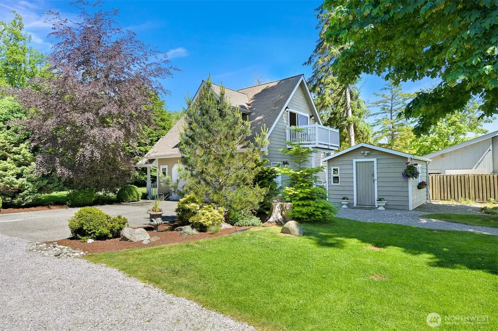 5551 Maple Way Blaine WA 98230