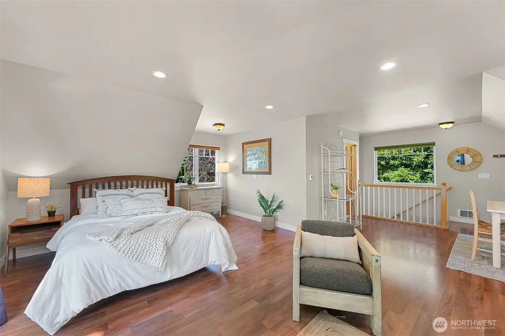5551 Maple Way Blaine WA 98230