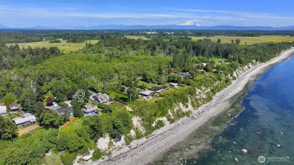 5551 Maple Way Blaine WA 98230