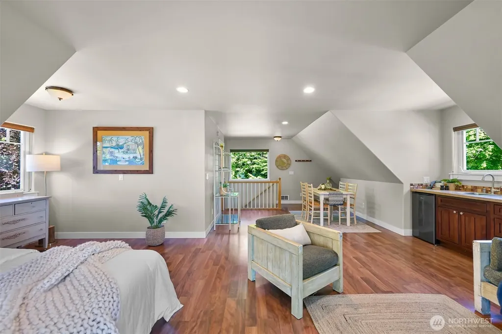 5551 Maple Way Blaine WA 98230