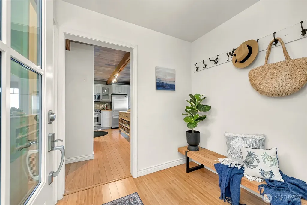 5551 Maple Way Blaine WA 98230