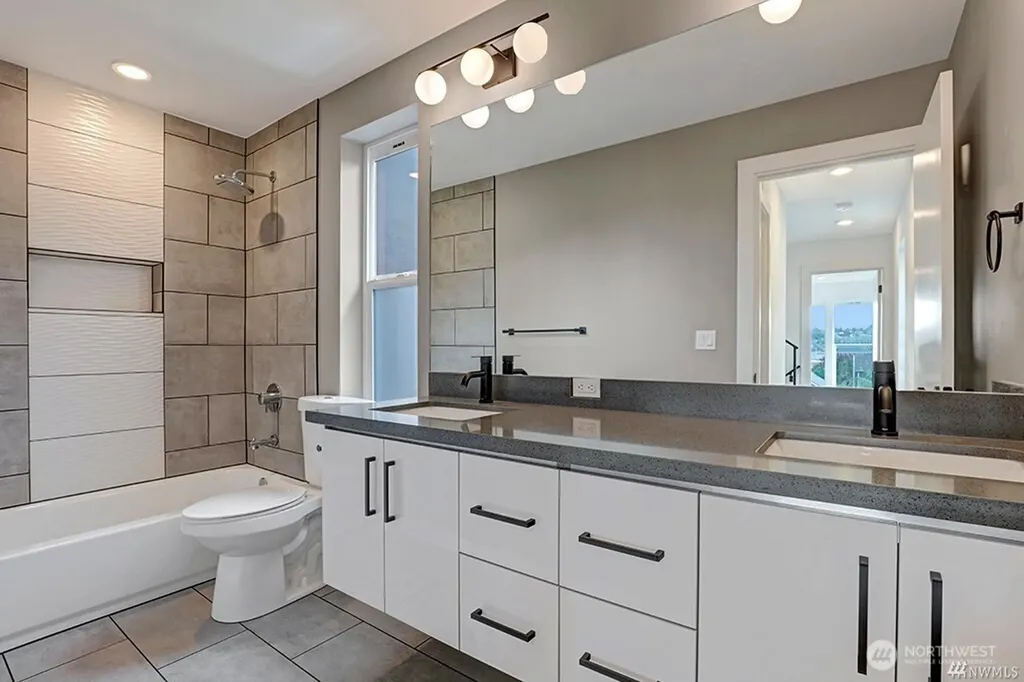 933 NW 52nd Street Seattle WA 98107