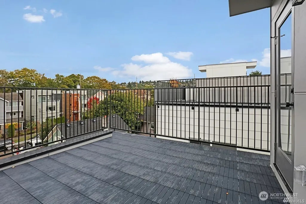 933 NW 52nd Street Seattle WA 98107