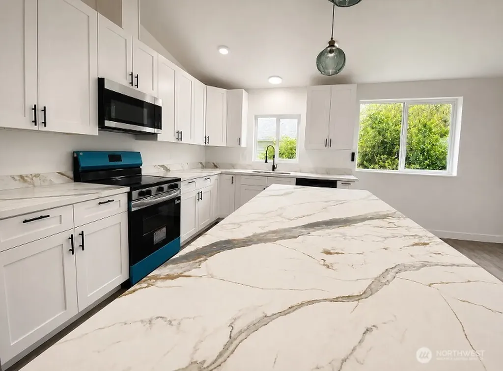 329 Yorkmar Street SW Ocean Shores WA 98569