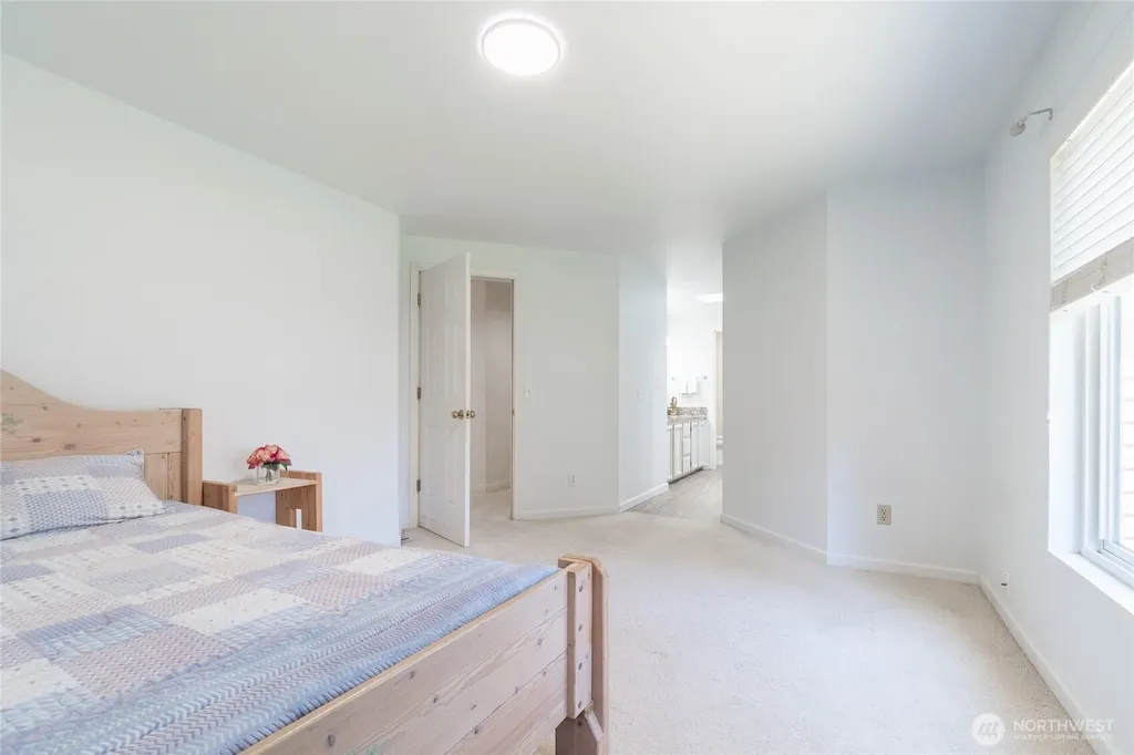 1128 57th Place SE Auburn WA 98092