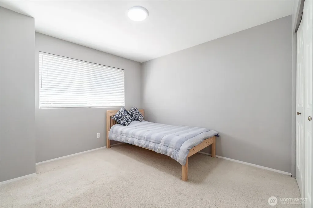 1128 57th Place SE Auburn WA 98092