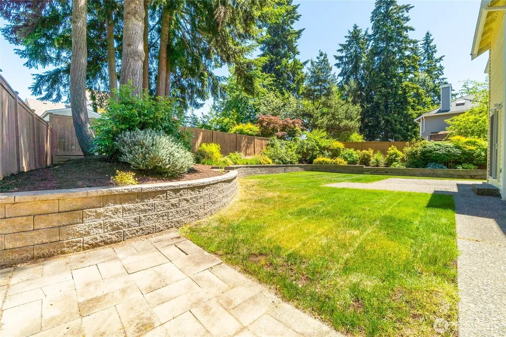 1128 57th Place SE Auburn WA 98092