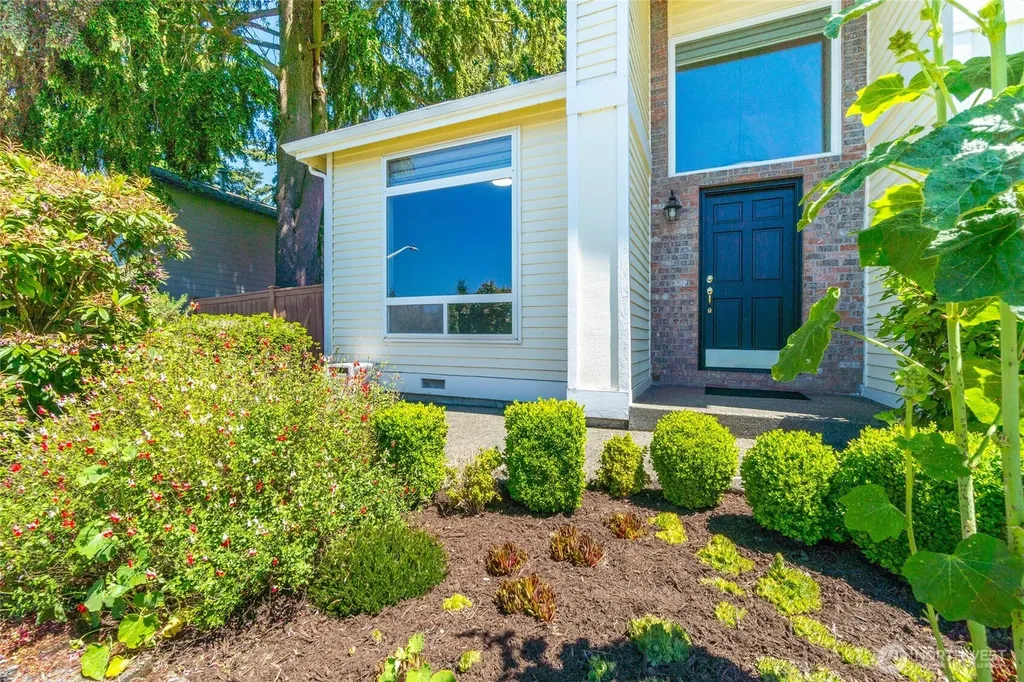 1128 57th Place SE Auburn WA 98092