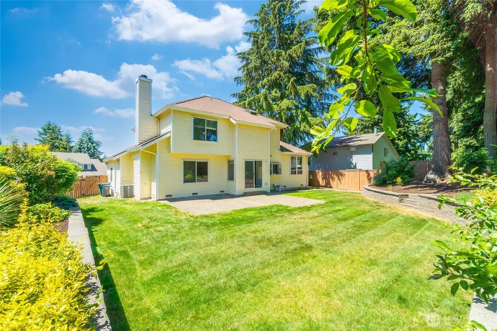 1128 57th Place SE Auburn WA 98092