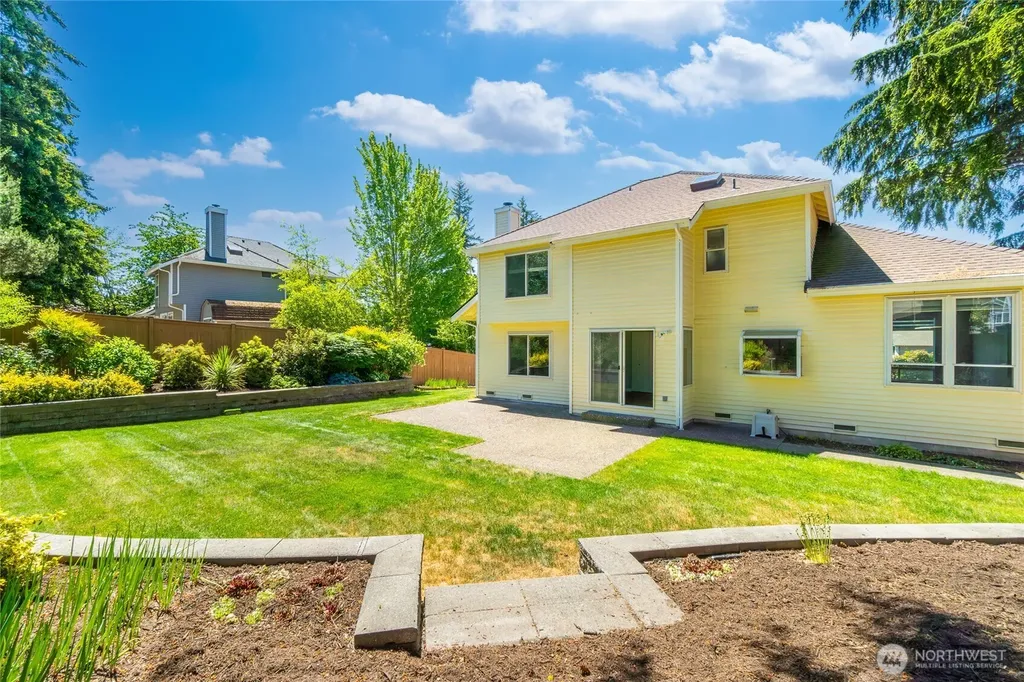 1128 57th Place SE Auburn WA 98092