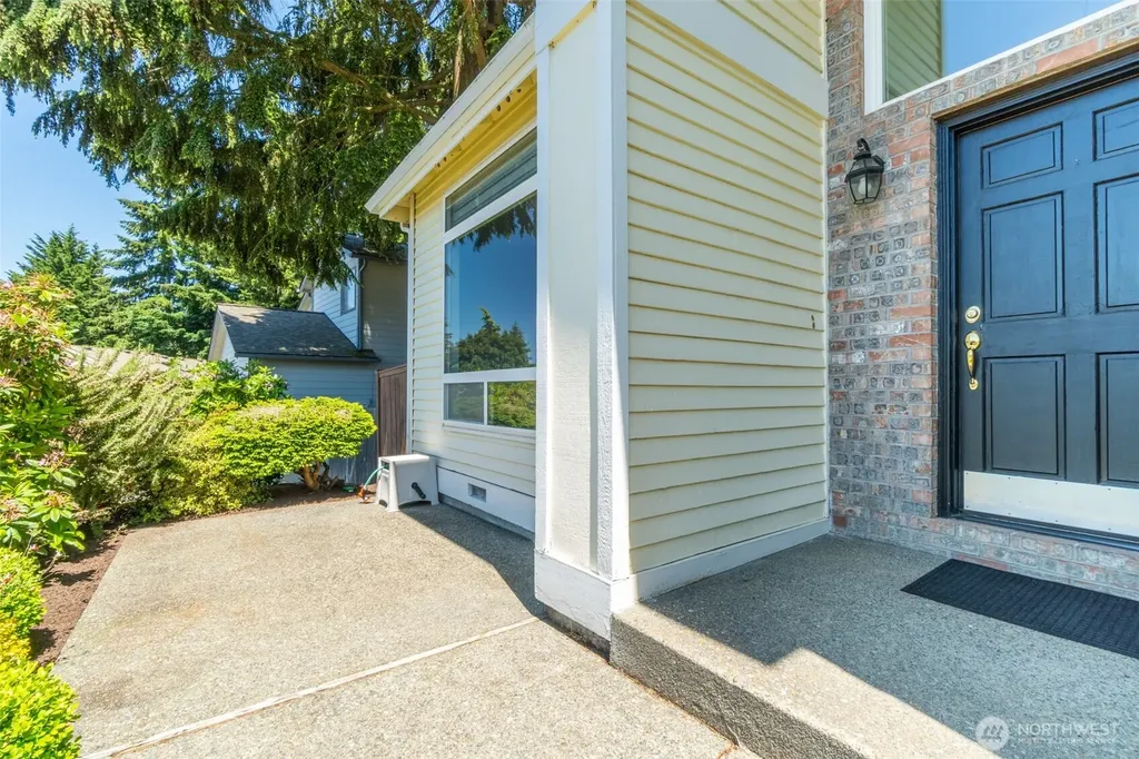1128 57th Place SE Auburn WA 98092