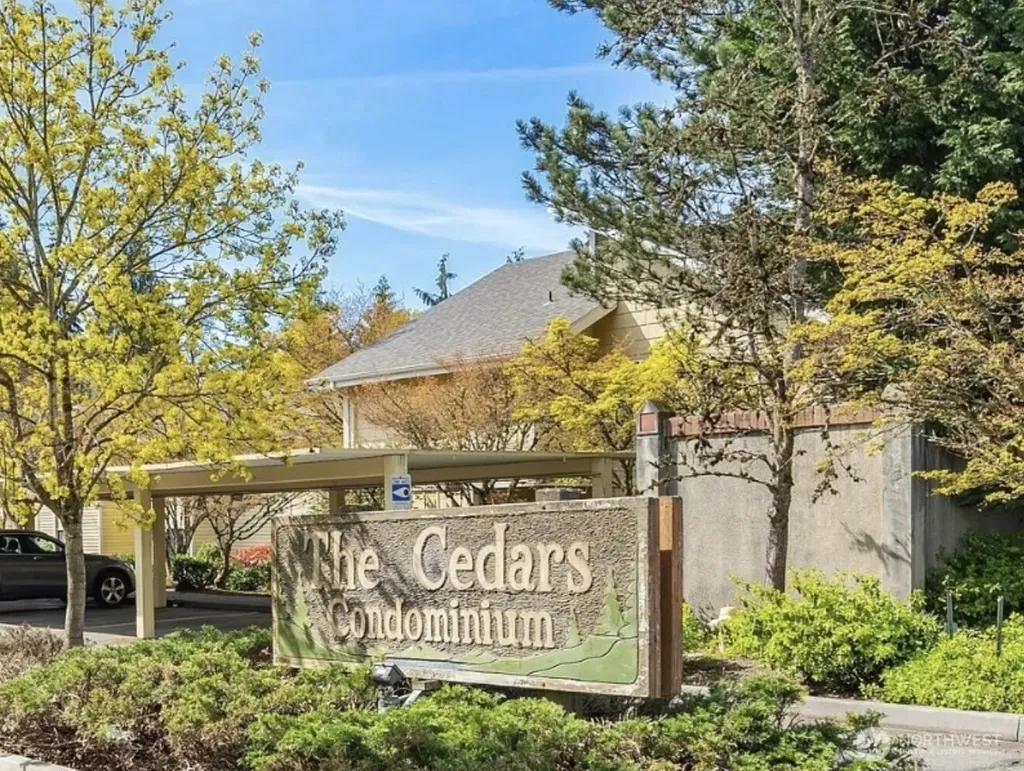 725 141st Place NE Bellevue WA 98007