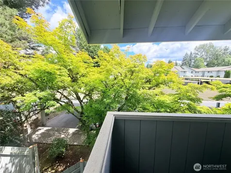 725 141st Place NE Bellevue WA 98007