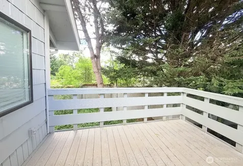 725 141st Place NE Bellevue WA 98007
