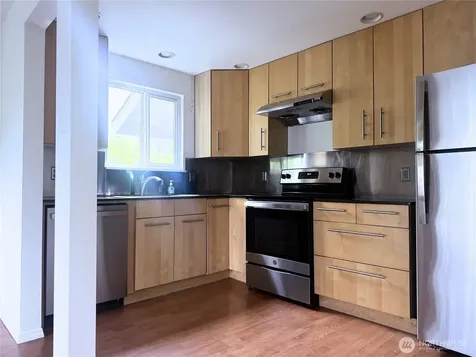 725 141st Place NE Bellevue WA 98007