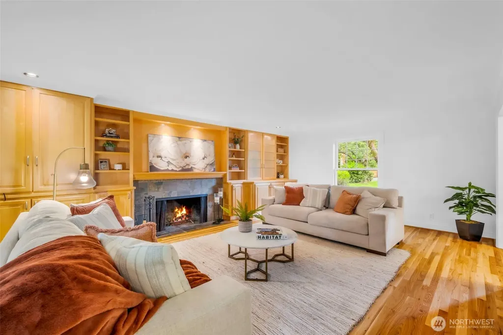7928 SE 76th Street Mercer Island WA 98040