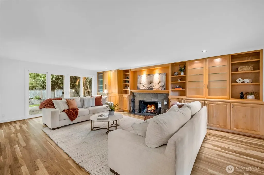7928 SE 76th Street Mercer Island WA 98040