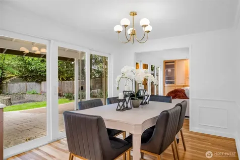 7928 SE 76th Street Mercer Island WA 98040