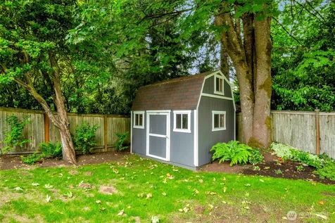 7928 SE 76th Street Mercer Island WA 98040