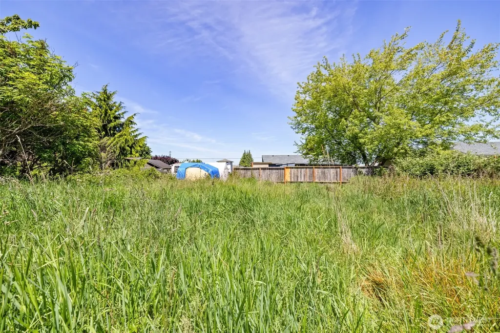2013 E 4th Avenue Port Angeles WA 98362
