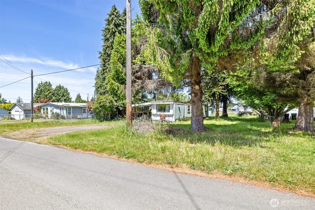 2013 E 4th Avenue Port Angeles WA 98362