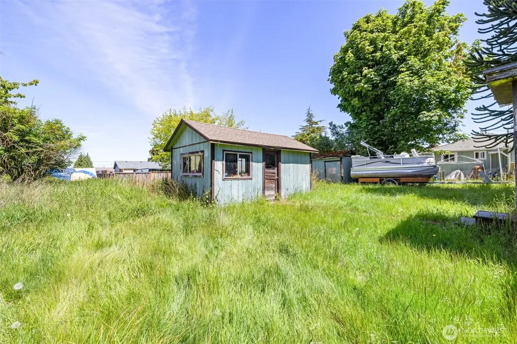2013 E 4th Avenue Port Angeles WA 98362