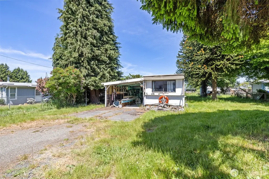 2013 E 4th Avenue Port Angeles WA 98362