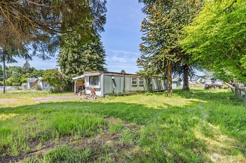 2013 E 4th Avenue Port Angeles WA 98362