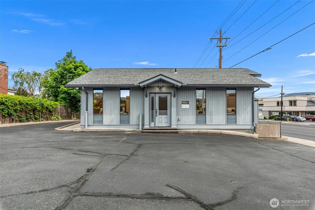 710 Miller Street Wenatchee WA 98801