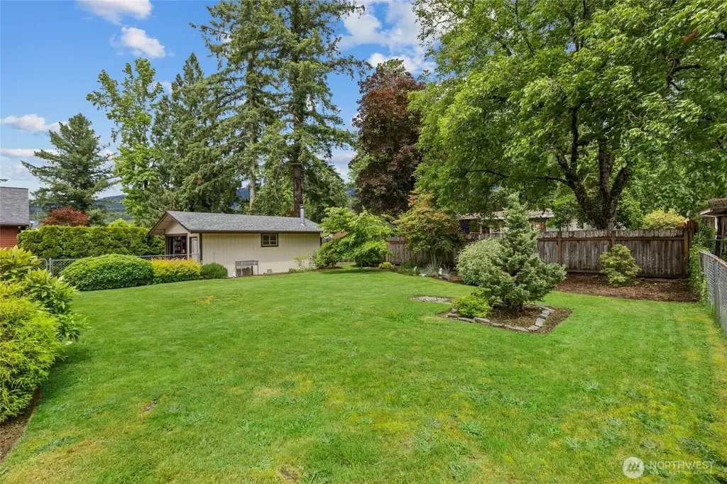605 1st Avenue W Gold Bar WA 98251