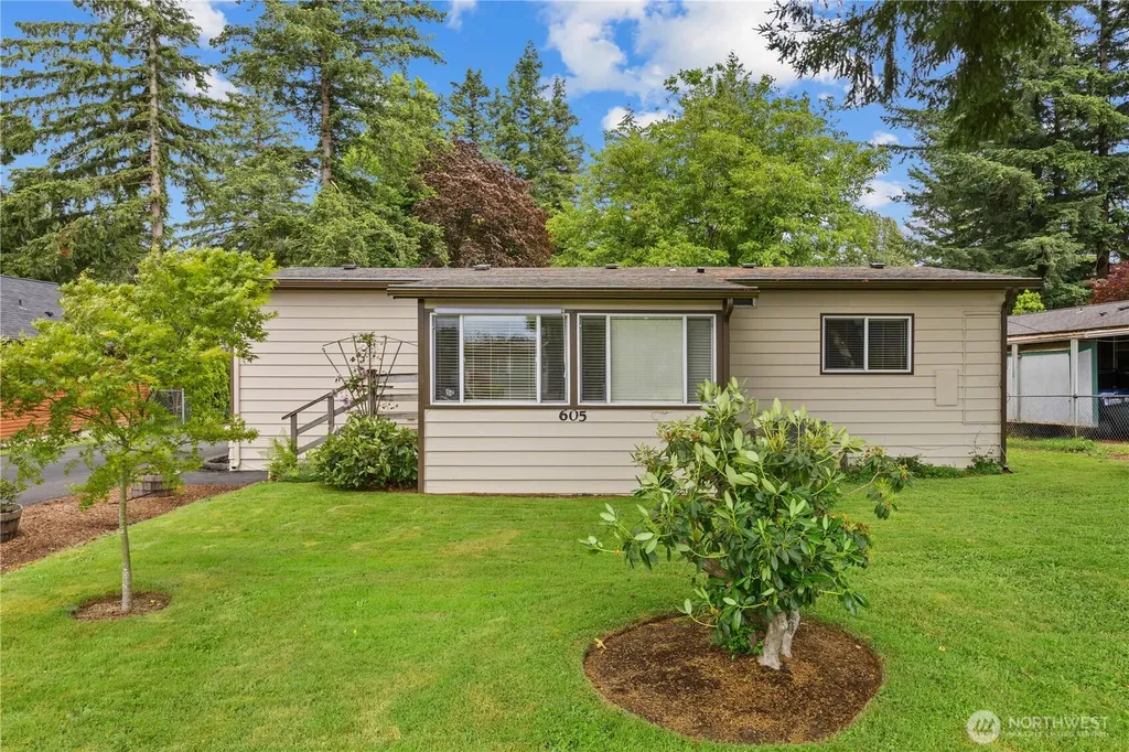 605 1st Avenue W Gold Bar WA 98251