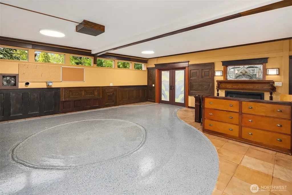 1919 SW 170th Street Normandy Park WA 98166