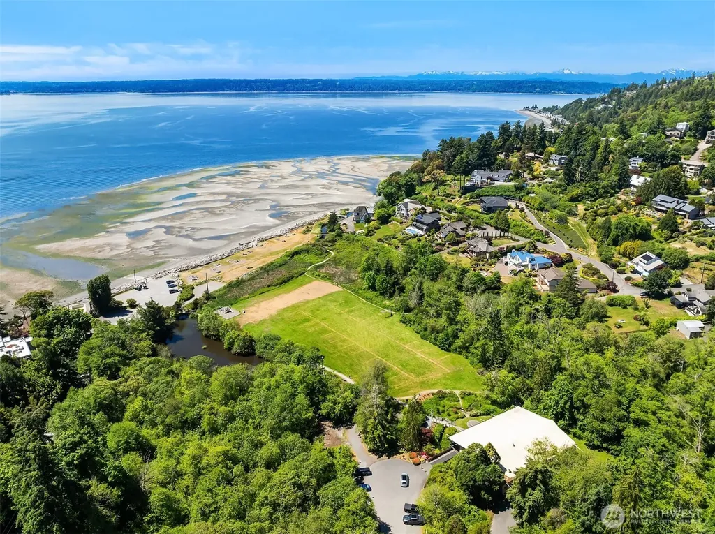 1919 SW 170th Street Normandy Park WA 98166