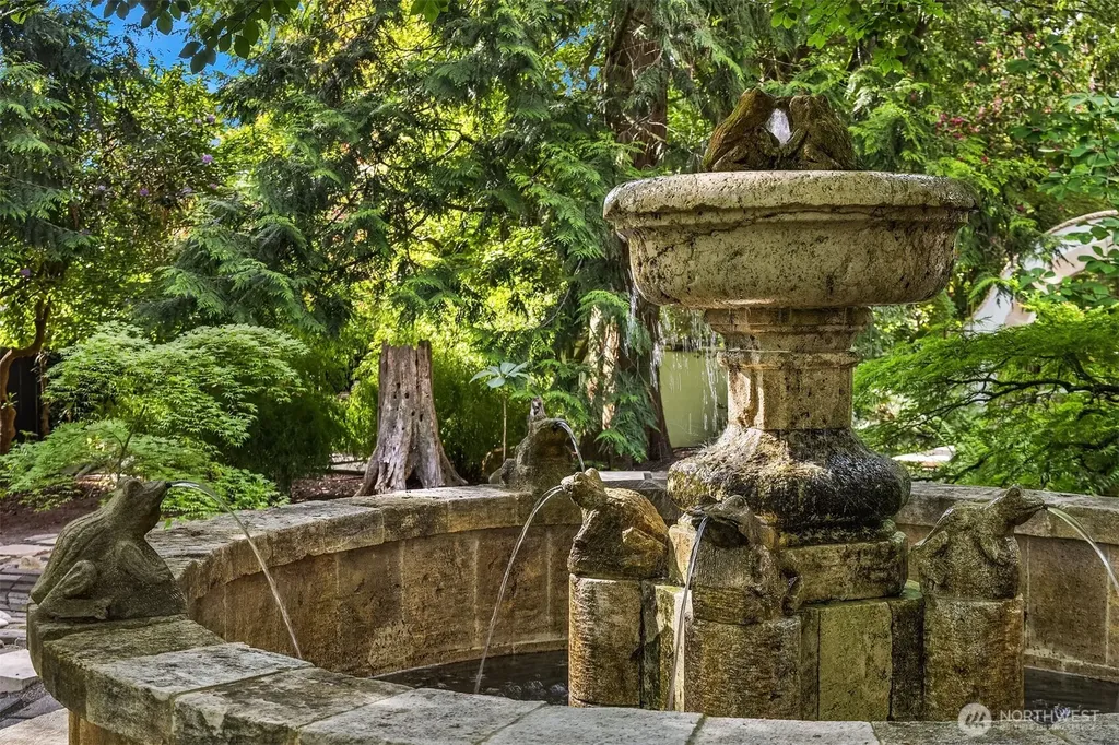 1919 SW 170th Street Normandy Park WA 98166