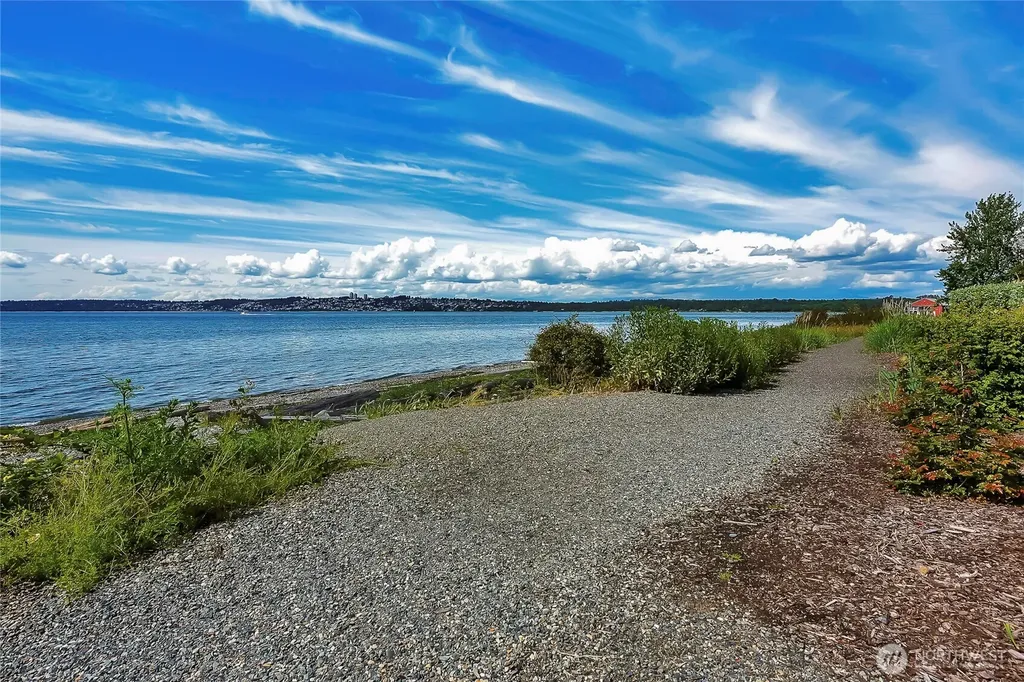 9535 Semiahmoo Parkway Blaine WA 98230