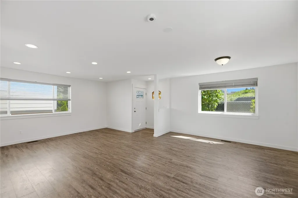 11546 85th Avenue S Seattle WA 98178