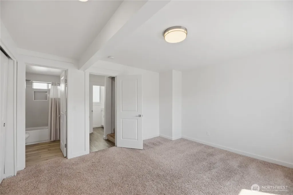 11546 85th Avenue S Seattle WA 98178