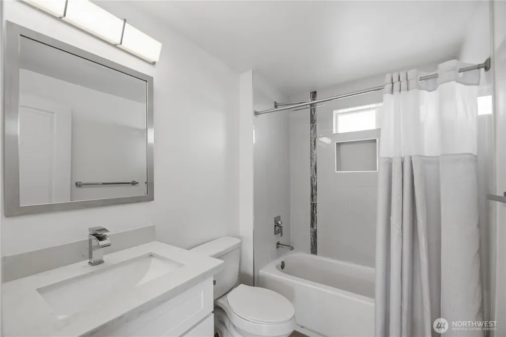 11546 85th Avenue S Seattle WA 98178