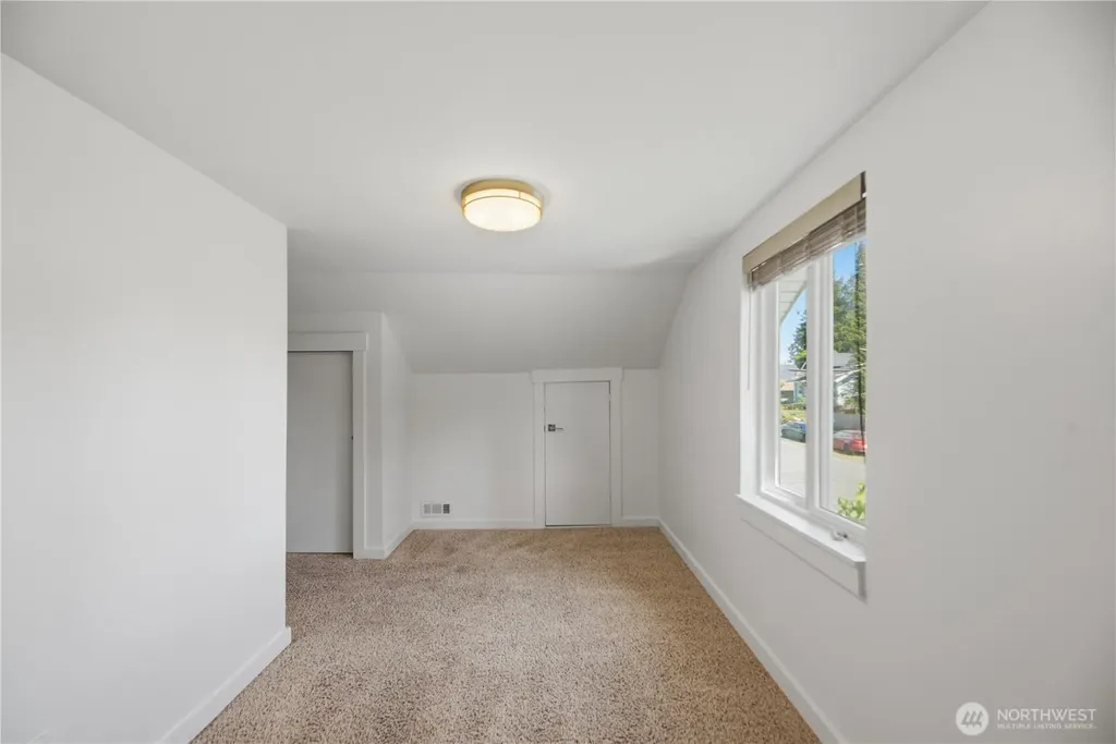 11546 85th Avenue S Seattle WA 98178