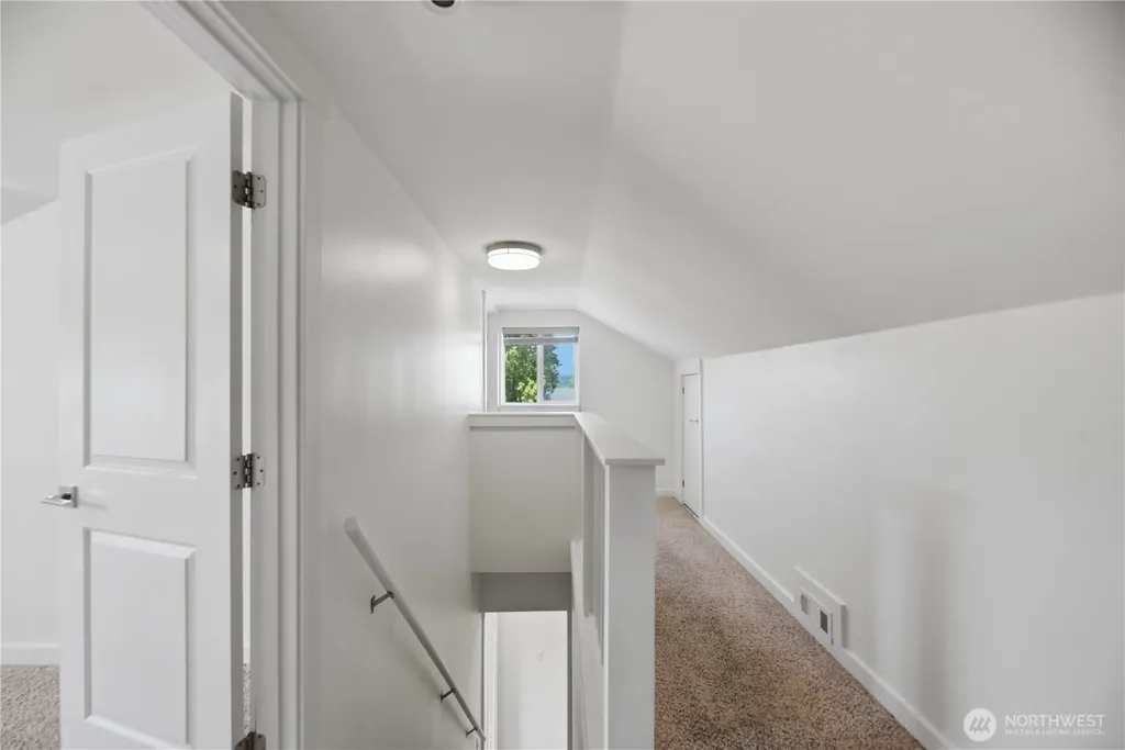 11546 85th Avenue S Seattle WA 98178
