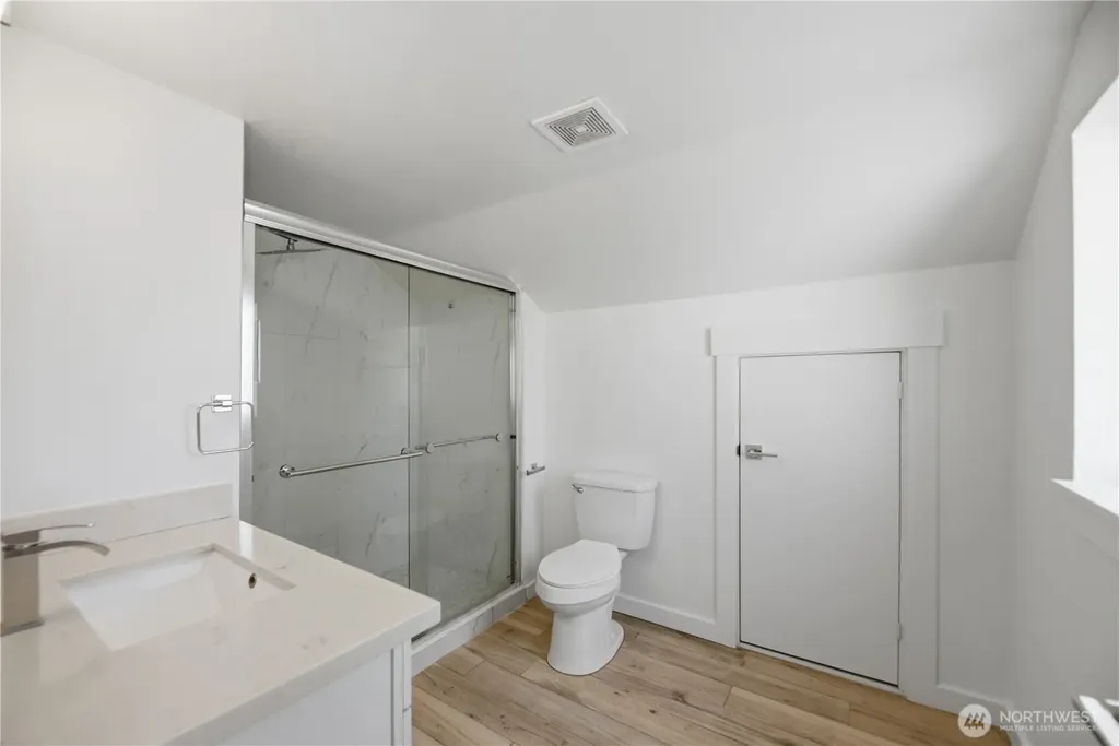 11546 85th Avenue S Seattle WA 98178