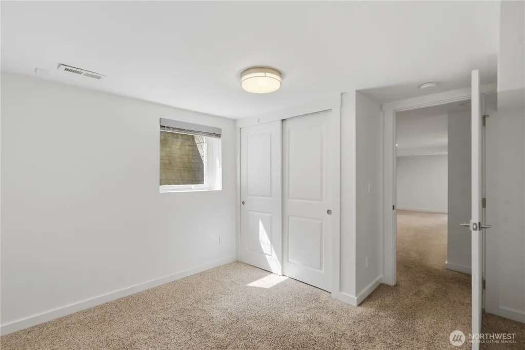 11546 85th Avenue S Seattle WA 98178